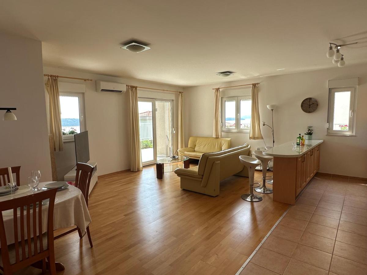 Aurora Luxury Apartment Трогир Экстерьер фото