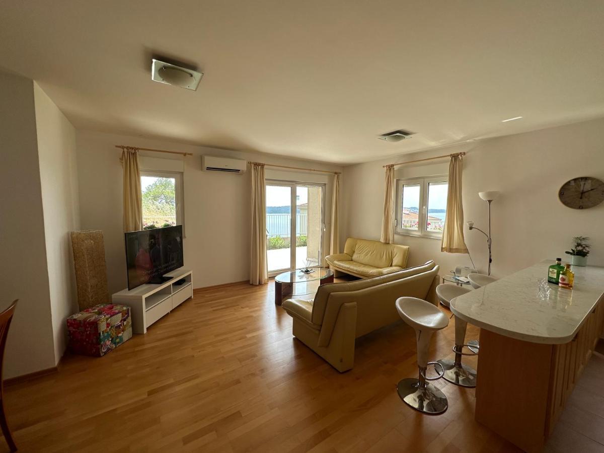 Aurora Luxury Apartment Трогир Экстерьер фото